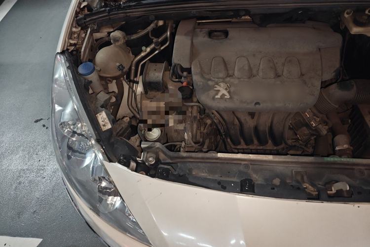 Used Peugeot 408 2013 2.0L Automatic Comfort Edition Engine Bay Right