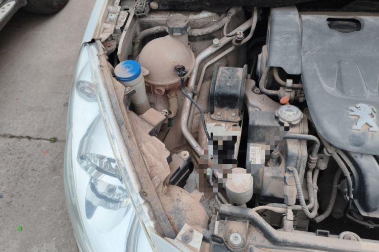 Used Peugeot 408 2013 2.0L Automatic Comfort Edition Engine Bay Right