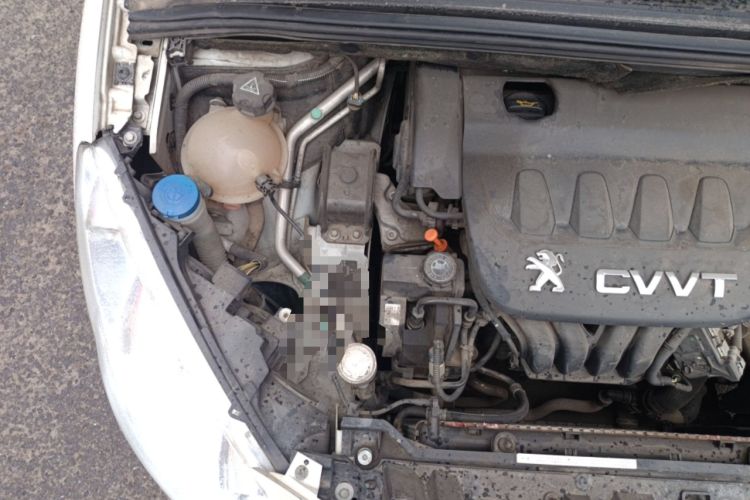 Used Peugeot 408 2013 2.0L Automatic Luxury Edition Engine Bay Right