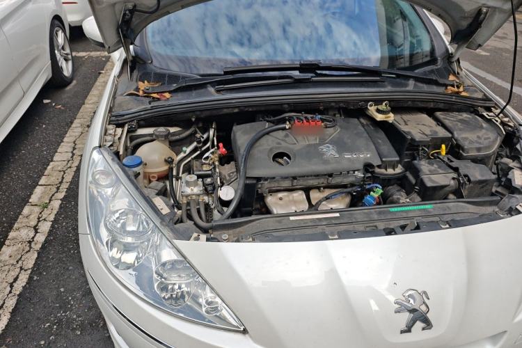 Used Peugeot 408 2013 1.6L Manual Comfort Edition Engine Bay Right