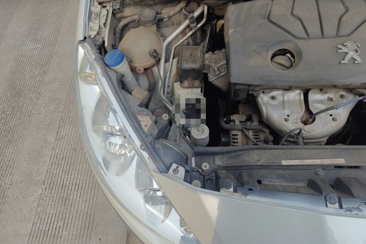 Used Peugeot 408 2013 1.6L Automatic Comfort Edition Engine Bay Right