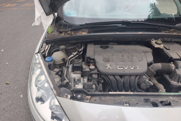 Used Peugeot 408 2013 2.0L Automatic Comfort Edition Engine Bay Right