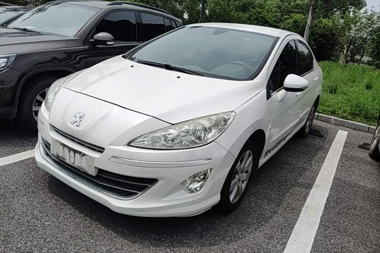 Used Peugeot 408 2013 1.6L Automatic Comfort Edition Guazi used car, China used car export, Used car for sale, Used Peugeot cars, Cheapest cars for sale