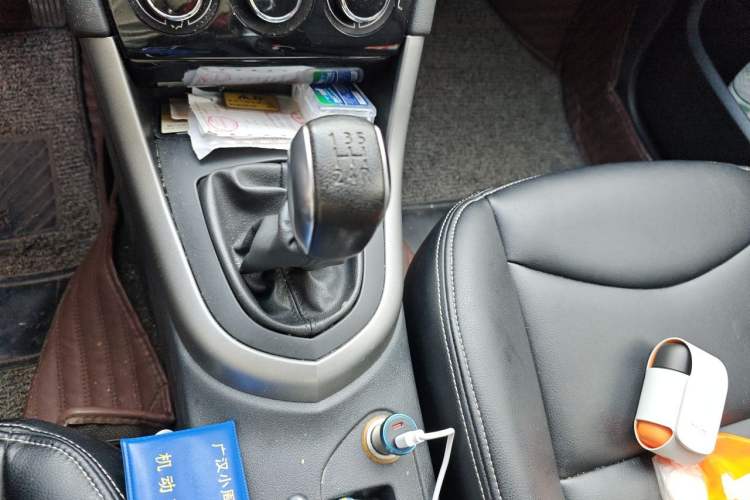Used Peugeot 408 2013 1.6L Manual Comfort Edition Gear Lever