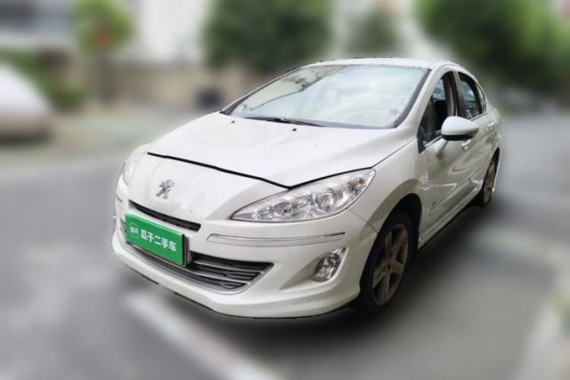 Ojetý Peugeot 408 2013 2.0L Manual Comfort Edition