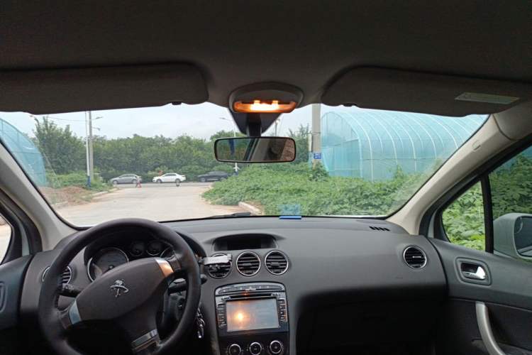 Used Peugeot 408 2013 2.0L Manual Comfort Edition Headliner