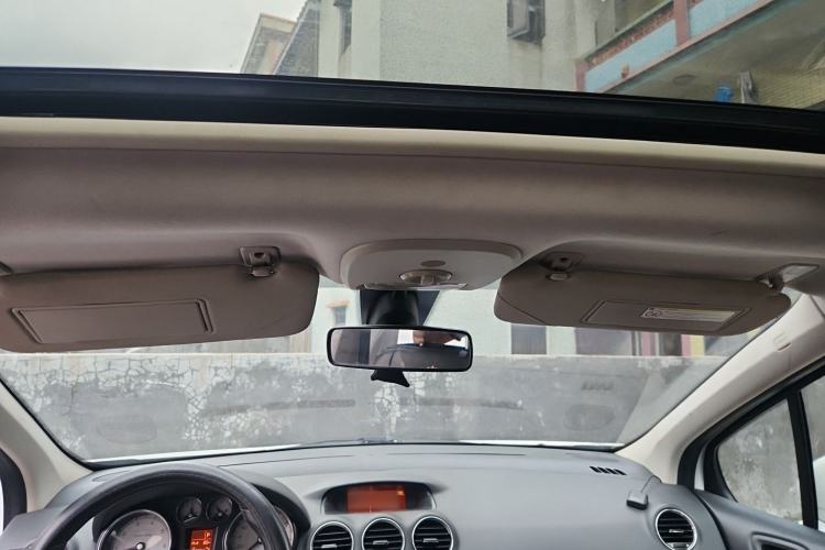 Used Peugeot 408 2013 2.0L Automatic Luxury Edition Headliner