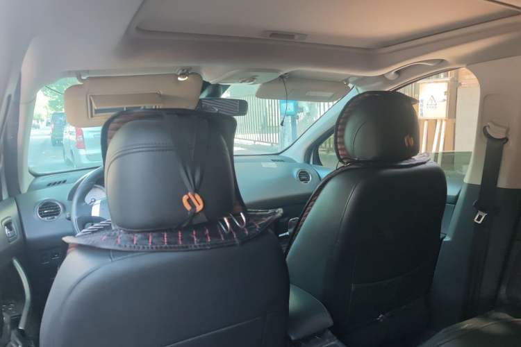 Used Peugeot 408 2013 2.0L Manual Comfort Edition Headliner
