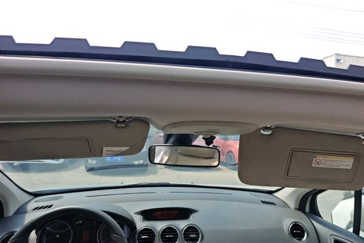 Used Peugeot 408 2013 2.0L Automatic Luxury Edition Headliner