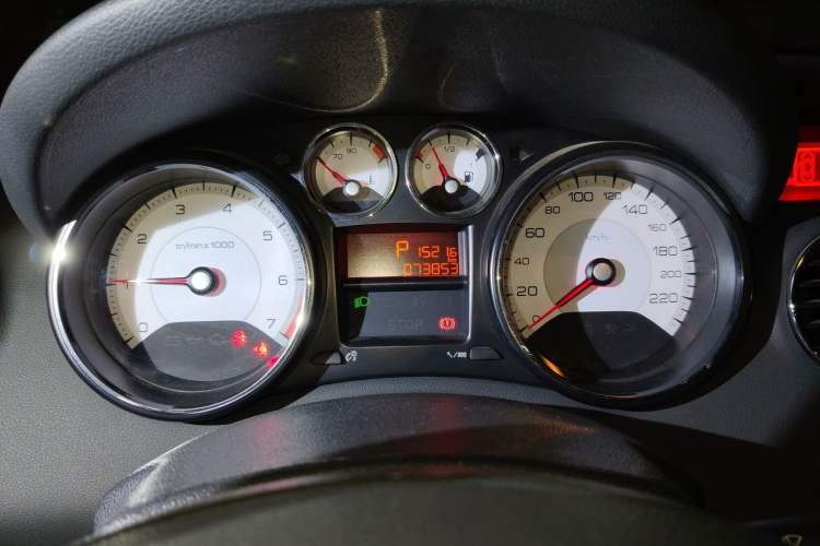 Used Peugeot 408 2013 2.0L Automatic Comfort Edition Instrument Cluster