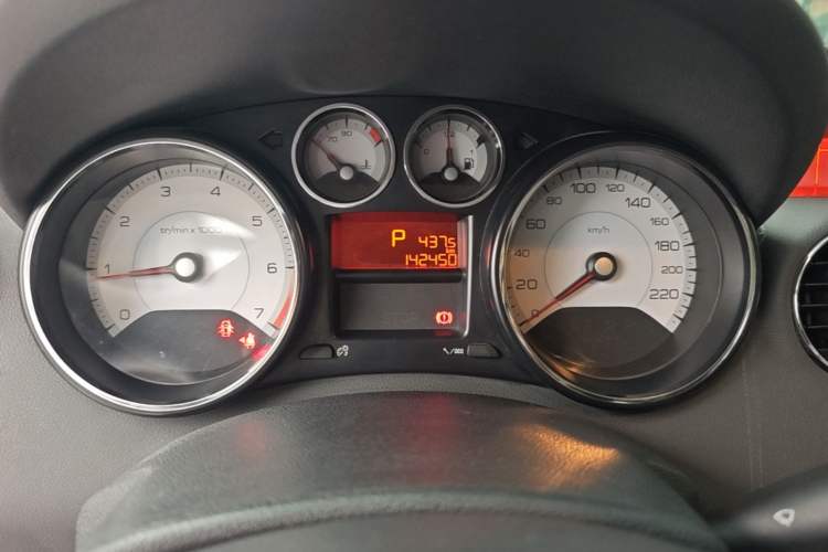 Used Peugeot 408 2013 2.0L Automatic Comfort Edition Instrument Cluster