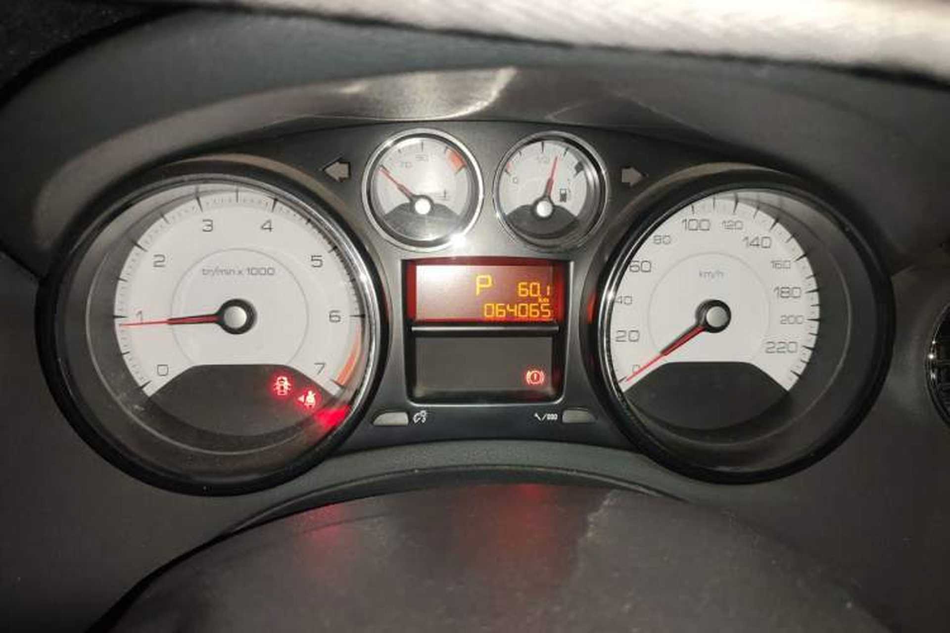 Used Peugeot 408 2013 2.0L Automatic Comfort Edition Instrument Cluster