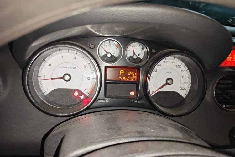 Used Peugeot 408 2013 2.0L Automatic Comfort Edition Instrument Cluster