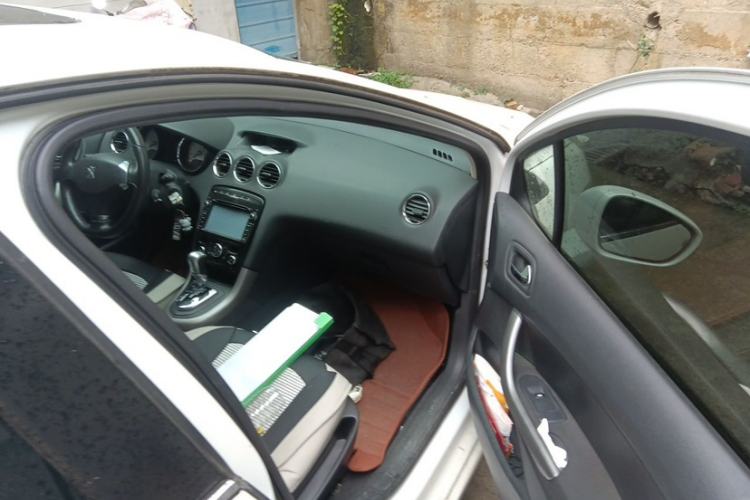 Used Peugeot 408 2013 2.0L Automatic Luxury Edition Interior 1