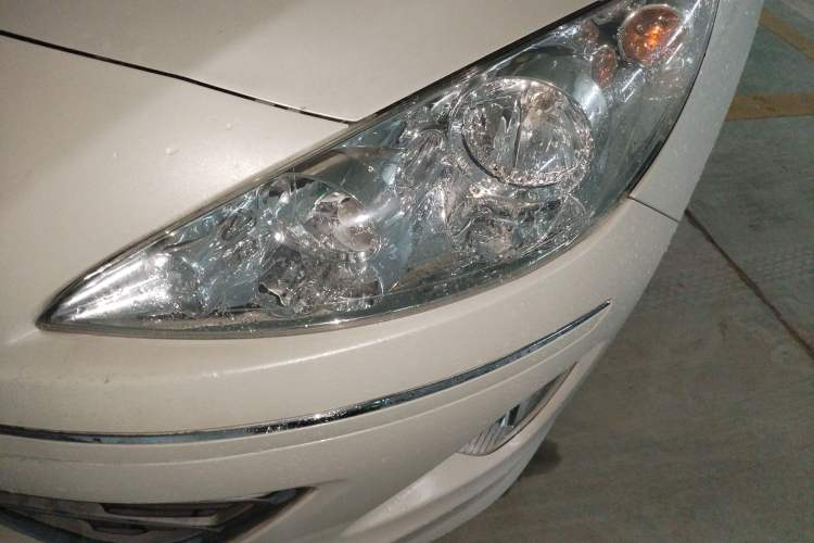 Used Peugeot 408 2013 2.0L Automatic Comfort Edition Left Front Headlight