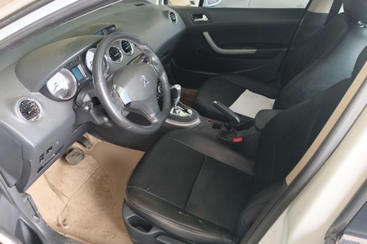 Used Peugeot 408 2013 2.0L Automatic Luxury Edition Left Front Seat
