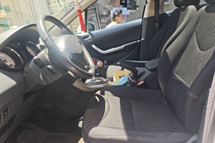 Used Peugeot 408 2013 2.0L Automatic Luxury Edition Left Front Seat