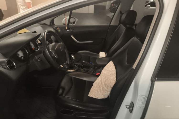 Used Peugeot 408 2013 2.0L Manual Luxury Edition Left Front Seat