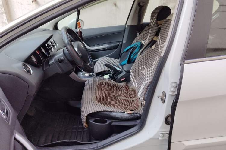 Used Peugeot 408 2013 2.0L Automatic Comfort Edition Left Front Seat