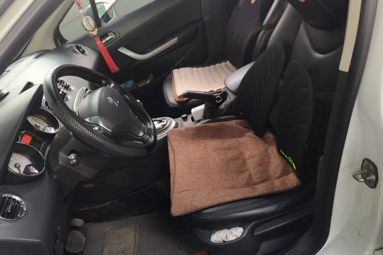 Used Peugeot 408 2013 1.6L Automatic Comfort Edition Left Front Seat