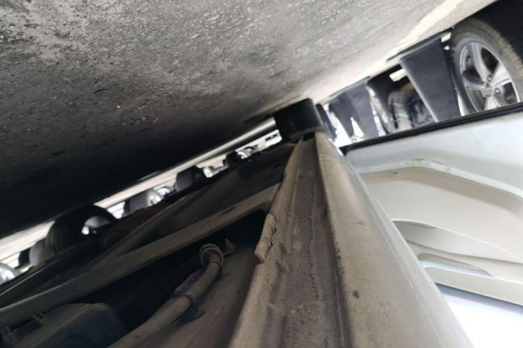 Used Peugeot 408 2013 2.0L Automatic Comfort Edition Left Side Sill