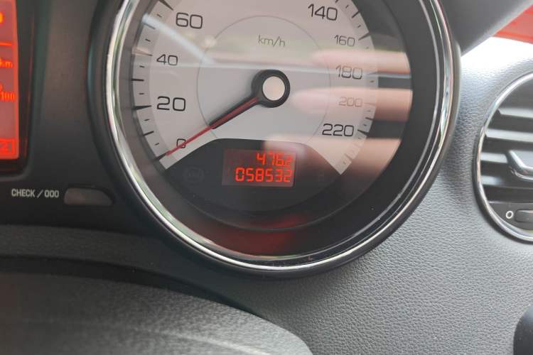 Used Peugeot 408 2013 2.0L Automatic Luxury Edition Odometer Close Up