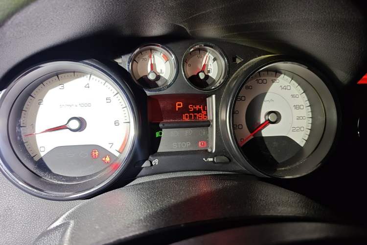 Used Peugeot 408 2013 2.0L Automatic Comfort Edition Odometer Close Up
