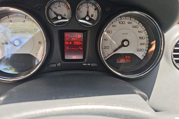 Used Peugeot 408 2013 2.0L Automatic Luxury Edition Odometer Close Up