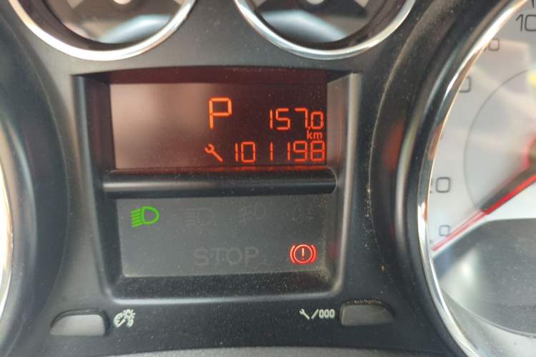 Used Peugeot 408 2013 2.0L Automatic Comfort Edition Odometer Close Up