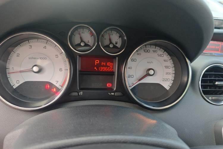 Used Peugeot 408 2013 2.0L Automatic Comfort Edition Odometer Close Up