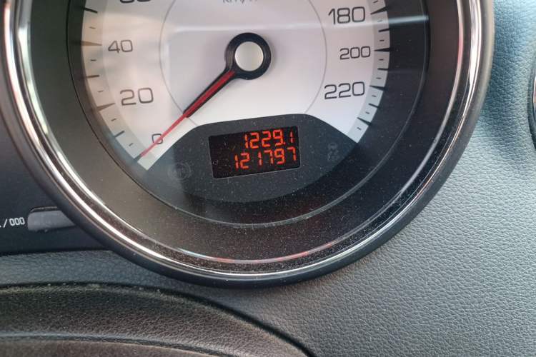 Used Peugeot 408 2013 2.0L Automatic Luxury Edition Odometer Close Up