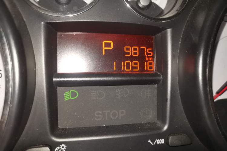 Used Peugeot 408 2013 2.0L Automatic Comfort Edition Odometer Close Up