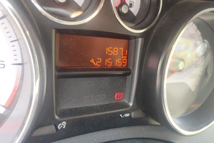 Used Peugeot 408 2013 2.0L Manual Comfort Edition Odometer Close Up