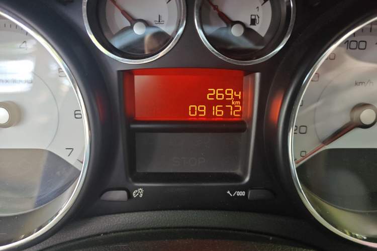 Used Peugeot 408 2013 2.0L Automatic Comfort Edition Odometer Close Up