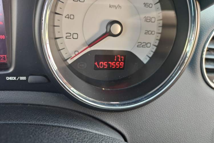 Used Peugeot 408 2013 2.0L Automatic Luxury Edition Odometer Close Up