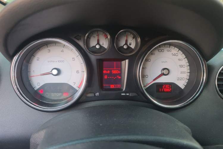 Used Peugeot 408 2013 2.0L Manual Comfort Edition Odometer Close Up