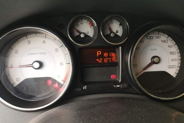 Used Peugeot 408 2013 2.0L Automatic Comfort Edition Odometer Close Up