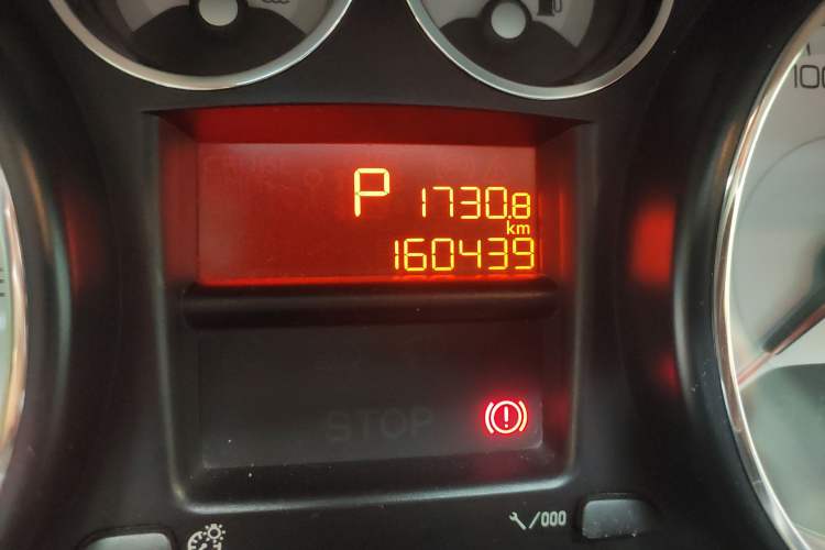 Used Peugeot 408 2013 2.0L Automatic Comfort Edition Odometer Close Up