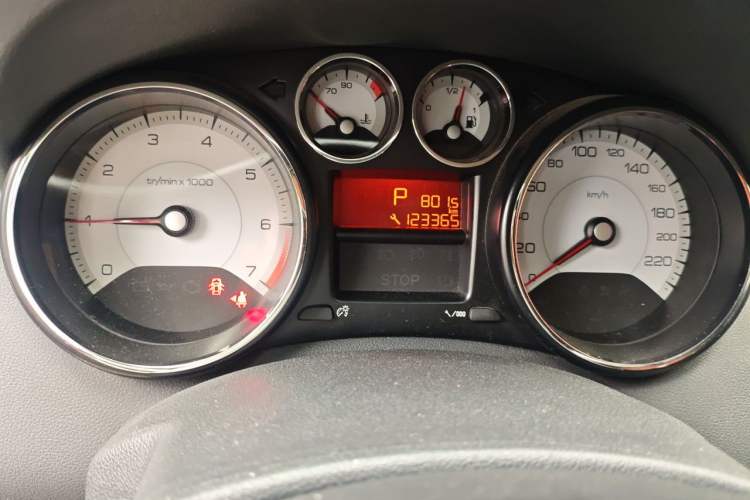 Used Peugeot 408 2013 2.0L Automatic Comfort Edition Odometer Close Up