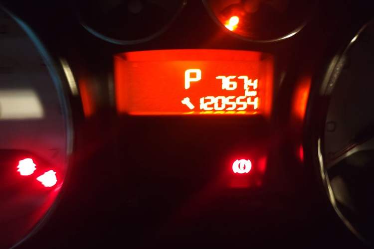 Used Peugeot 408 2013 2.0L Automatic Comfort Edition Odometer Close Up