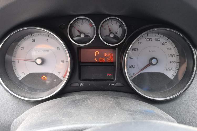 Used Peugeot 408 2013 2.0L Automatic Comfort Edition Odometer Close Up