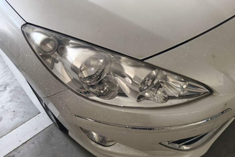 Used Peugeot 408 2013 2.0L Automatic Luxury Edition Right Front Headlight