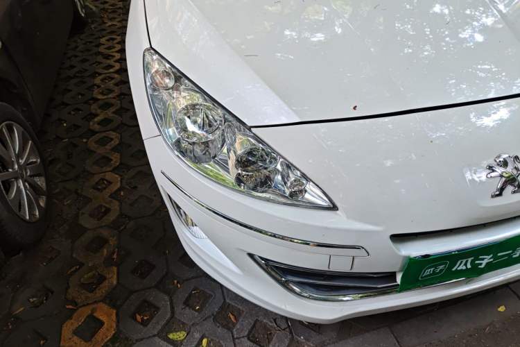 Used Peugeot 408 2013 2.0L Automatic Comfort Edition Right Front Headlight