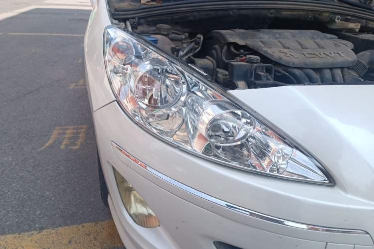Used Peugeot 408 2013 2.0L Automatic Luxury Edition Right Front Headlight