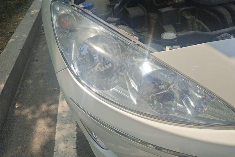 Used Peugeot 408 2013 2.0L Manual Comfort Edition Right Front Headlight