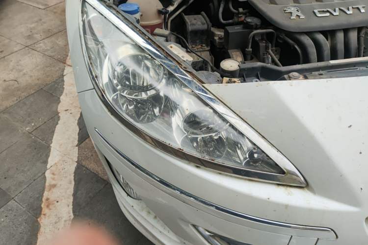 Used Peugeot 408 2013 2.0L Automatic Comfort Edition Right Front Headlight