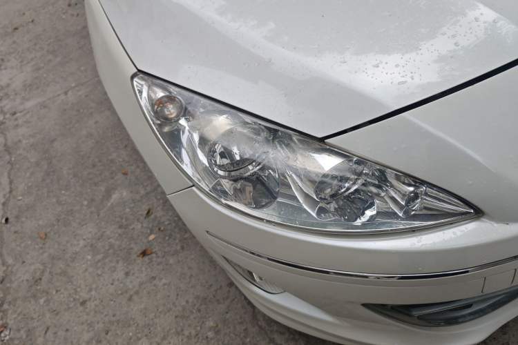 Used Peugeot 408 2013 2.0L Manual Comfort Edition Right Front Headlight