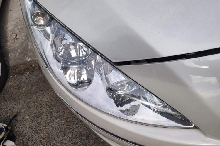 Used Peugeot 408 2013 2.0L Automatic Luxury Edition Right Front Headlight