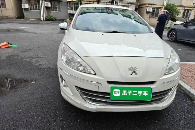 Used Peugeot 408 2013 2.0L Automatic Comfort Edition Right Front Headlight