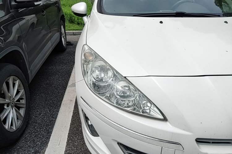 Used Peugeot 408 2013 1.6L Automatic Comfort Edition Right Front Headlight